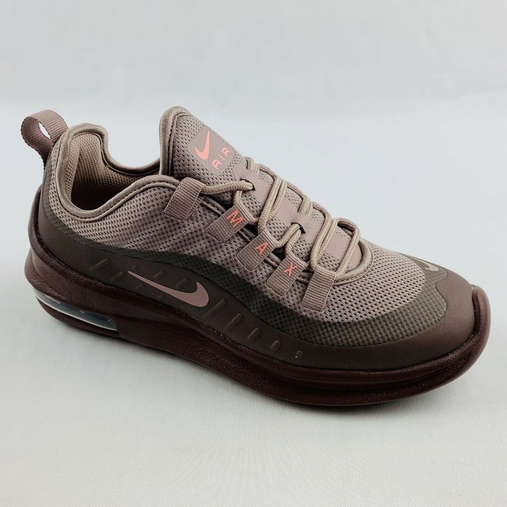 NWB Womens Nike Air Max Axis Athletic Running - Picture 8 of 8